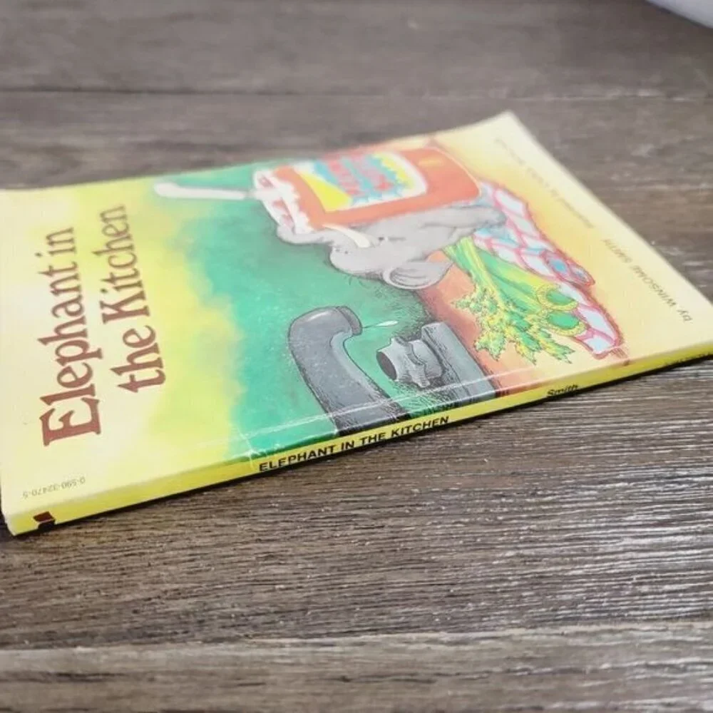 Vintage 80s Elephant in the Kitchen by Winsome Smith Paperback Scholastic Book